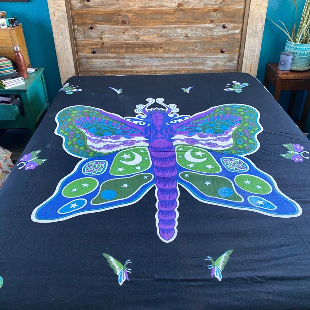 NEW Queen Size Bed Cover or Tapestry W/Butterfly
